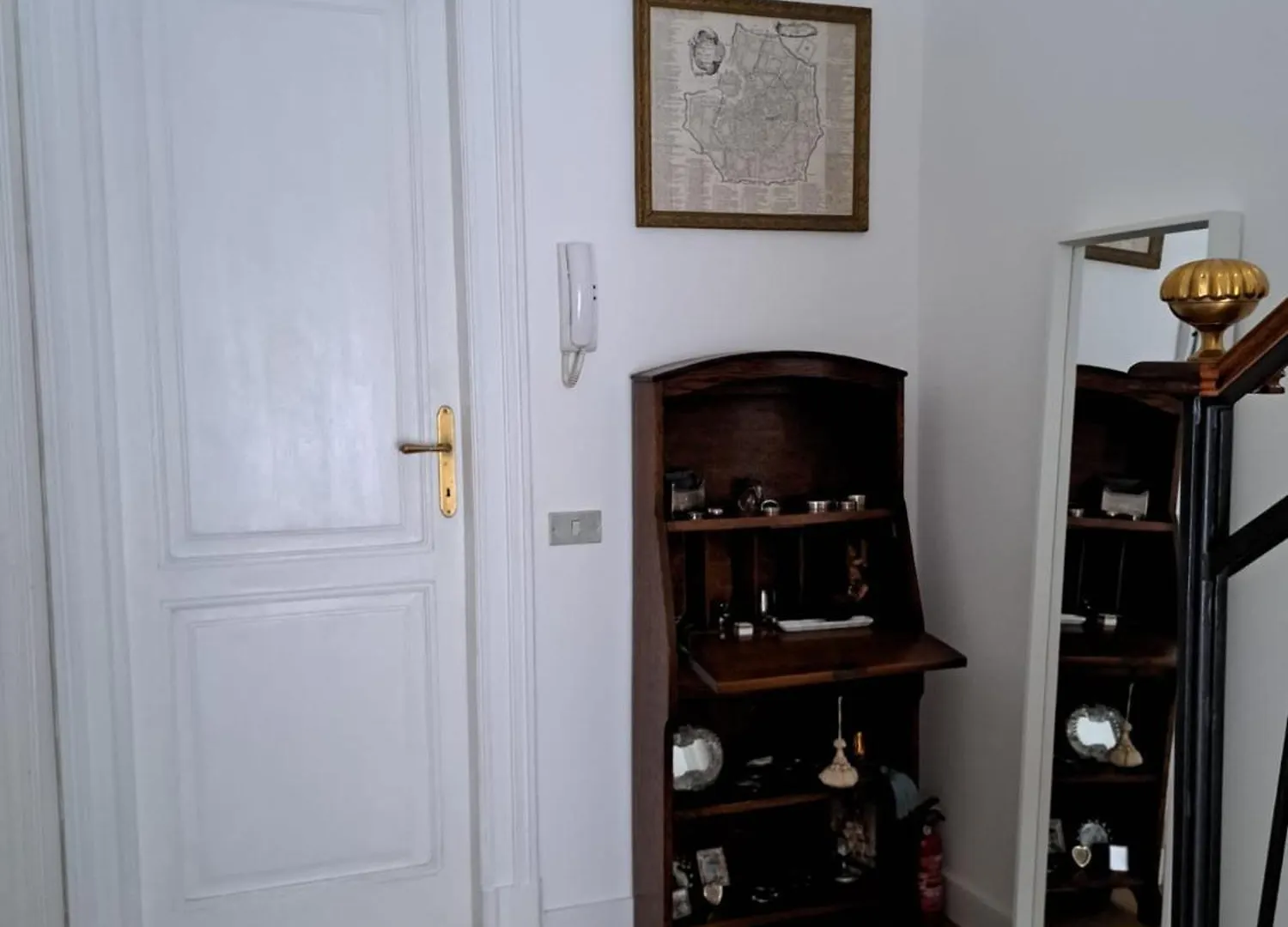 Bed & Breakfast Casa Mari - Free Secure Parking, Breakfast, Private Bathroom, Wifi, Garden, Aircon, 5 Min Walk To Metro And Train Station Milán